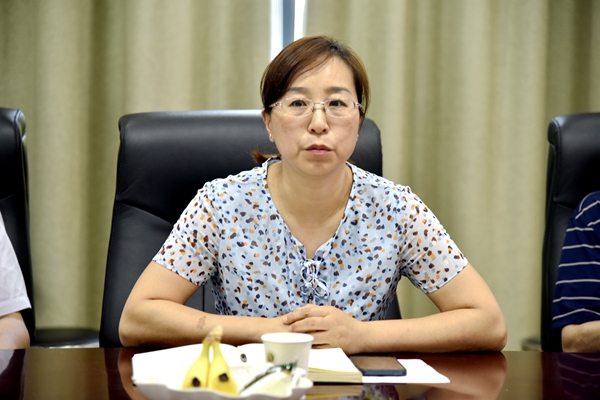 av在线党委书记苏蓉讲话.JPG